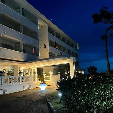 Domizia Palace Hotel 바이아도미찌아 외부 사진