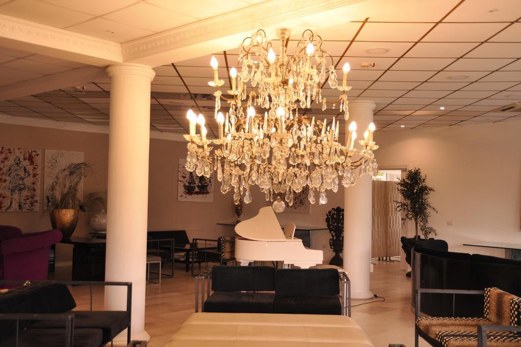 Domizia Palace Hotel 바이아도미찌아 외부 사진